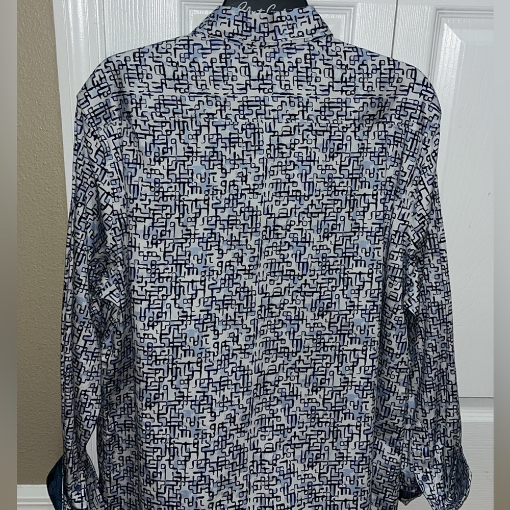 Robert Graham - Picture 2 of 7